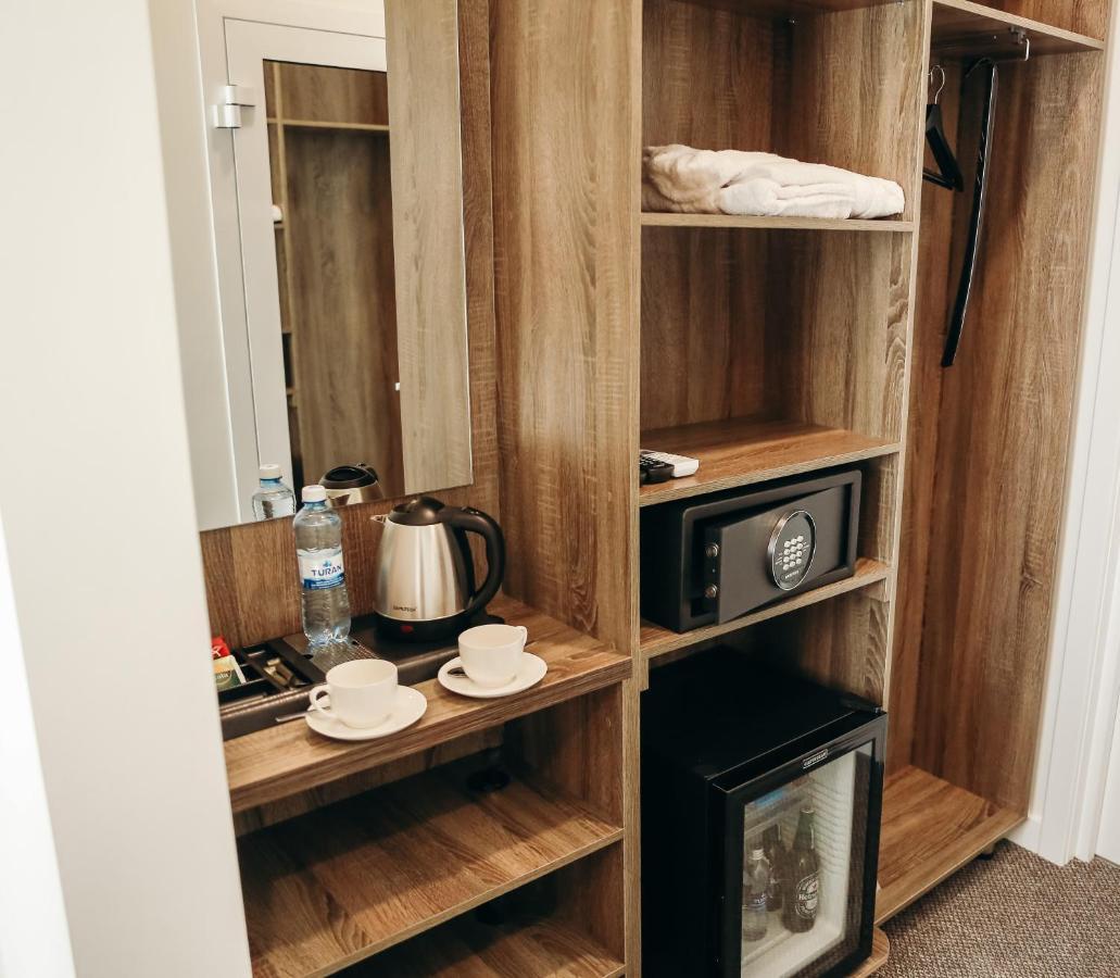 7 Boutique Hotel Öskemen Buitenkant foto