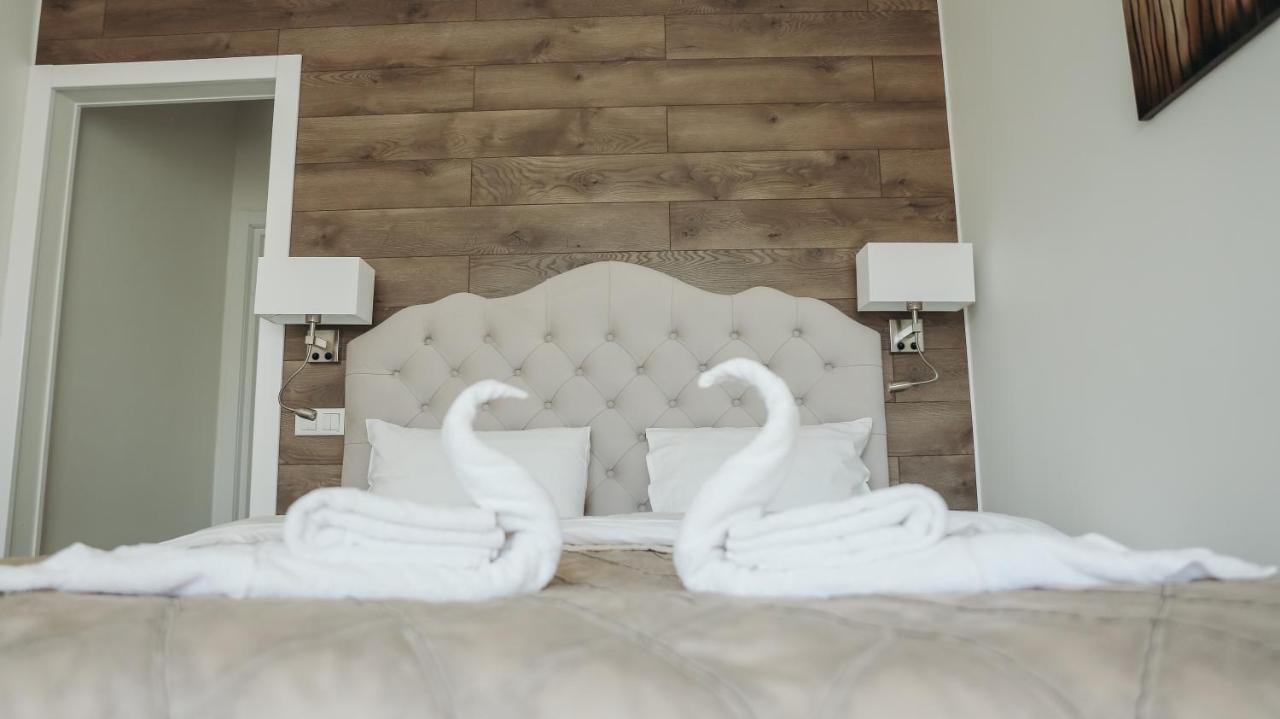 7 Boutique Hotel Öskemen Buitenkant foto